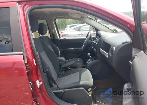 2014 Jeep Compass Sport из США, поврежденный, VIN 1C4NJDBBXED924079